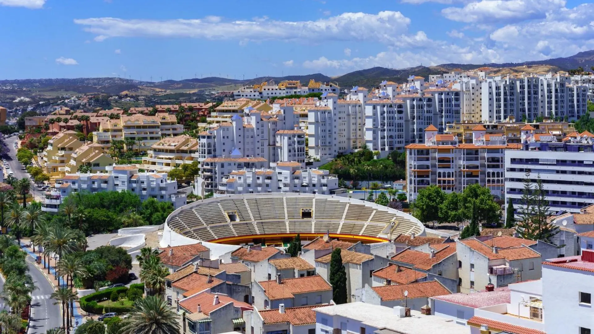 Apartment El Paraiso De Estepona By Interhome