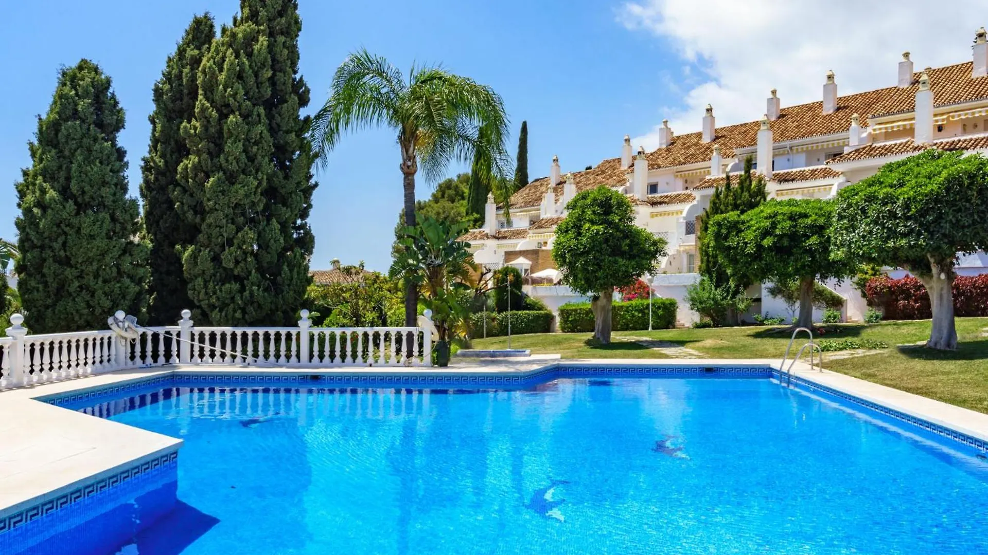 Apartment El Paraiso De Estepona By Interhome
